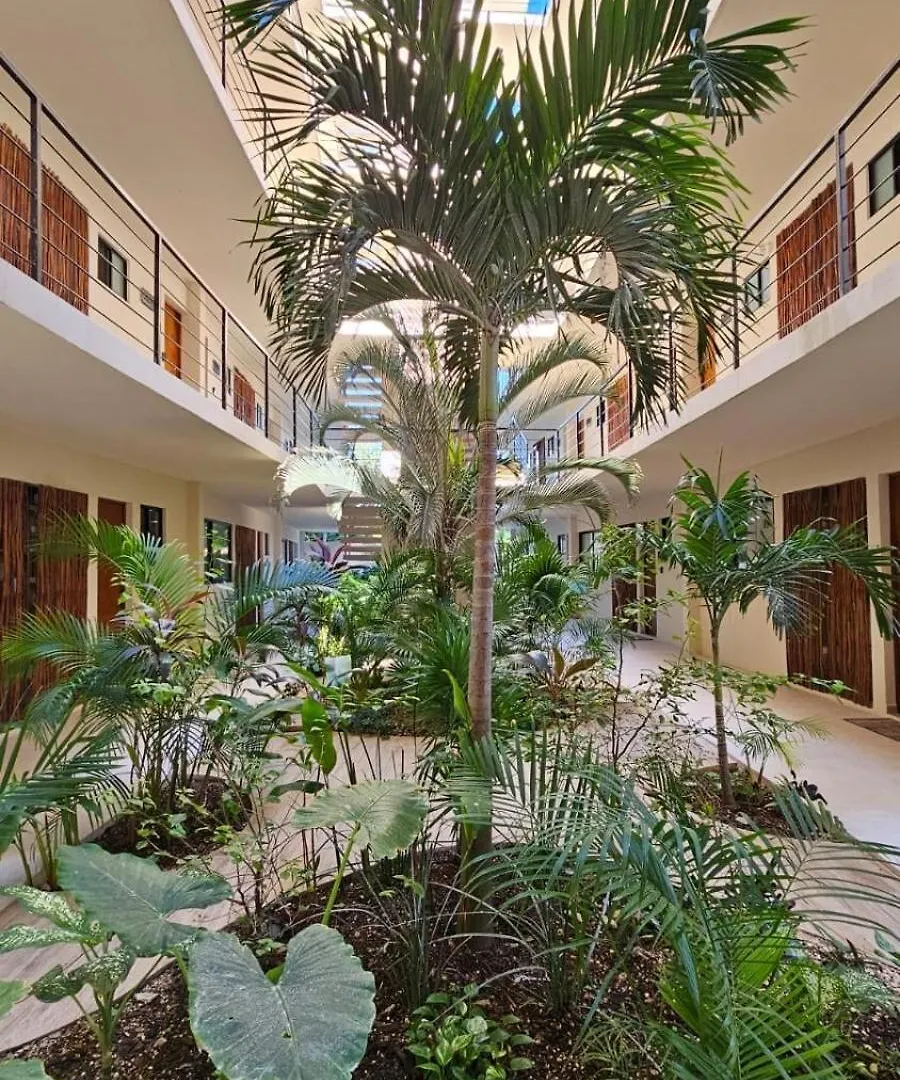 Loft Apartment In A Private Condominium 툴룸