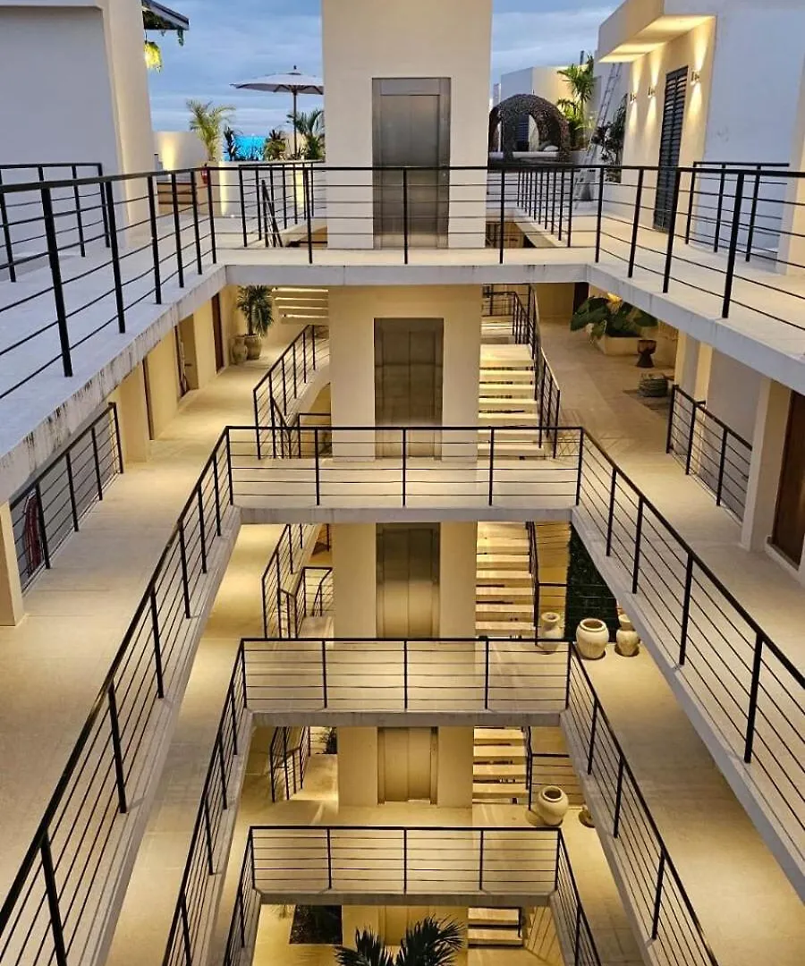 Loft Apartment In A Private Condominium 툴룸 0*,
